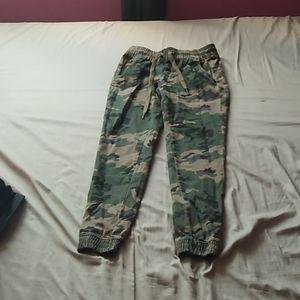 Army looking pants (jogger)